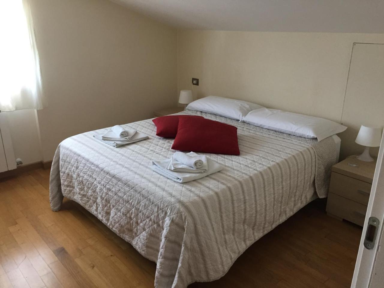 Bed&Breakfast Riccio&Lella Φιουμιτσίνο Εξωτερικό φωτογραφία