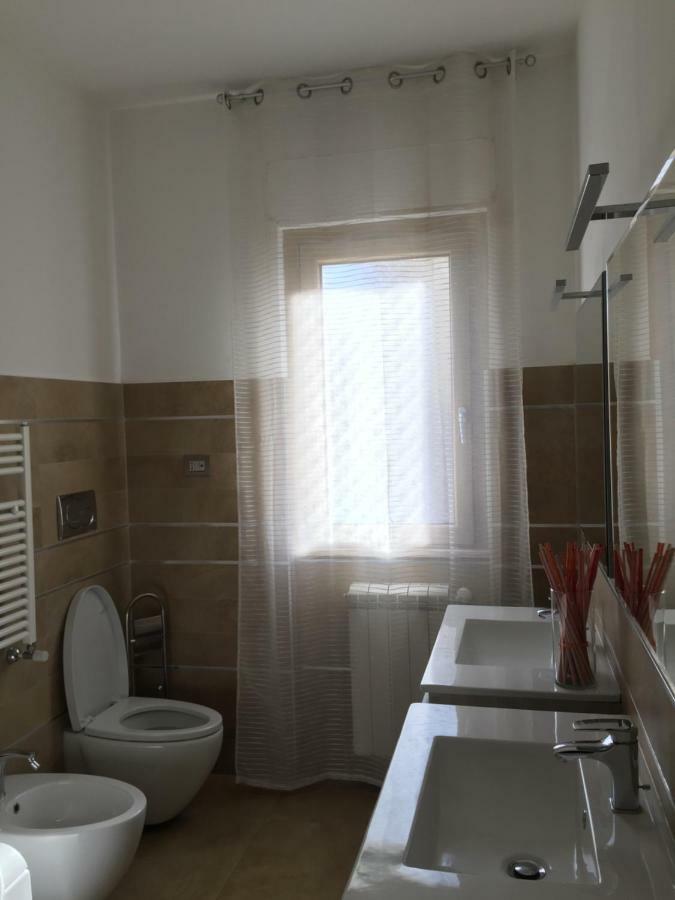 Bed&Breakfast Riccio&Lella Φιουμιτσίνο Εξωτερικό φωτογραφία
